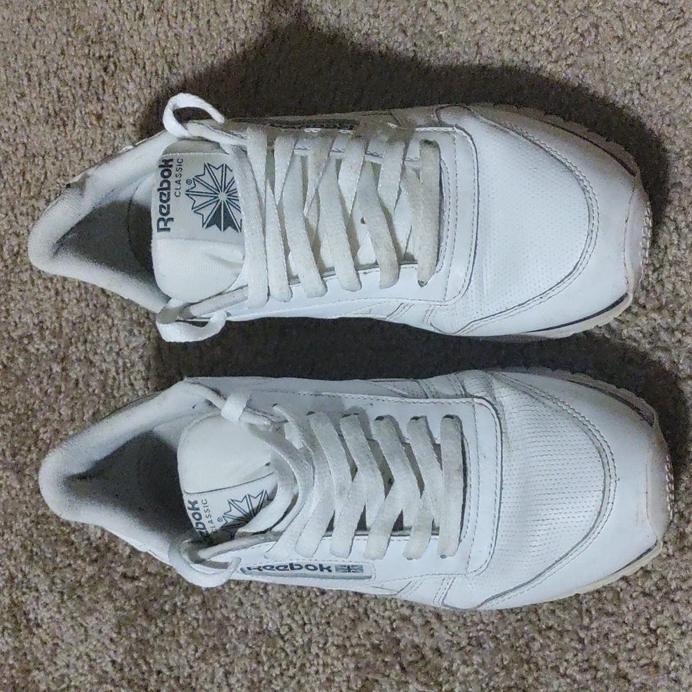 Reebok Classic Leather Size 8